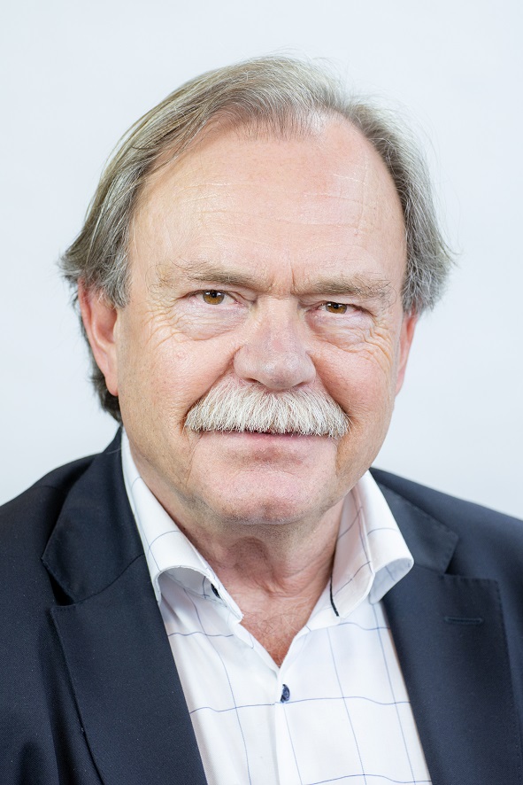 D.H. van Ginkel CMC (Dick)